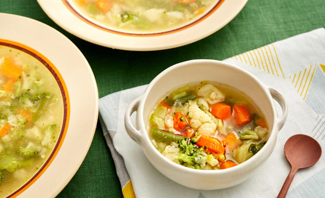 刻み野菜のくたくたスープの写真