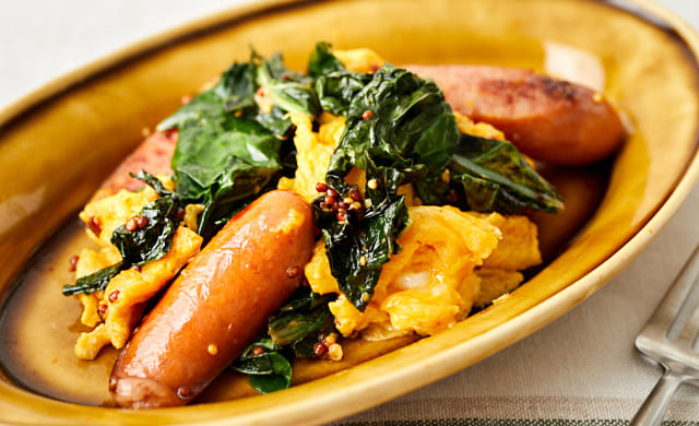 カーボロネロとウインナーの粒マスタード炒めの写真