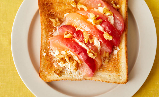 りんごのコンポートのトーストの写真