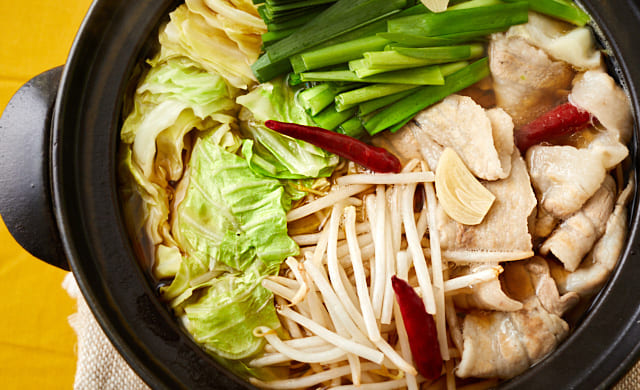 キャベツ×豚肉のもつ鍋風の完成の写真