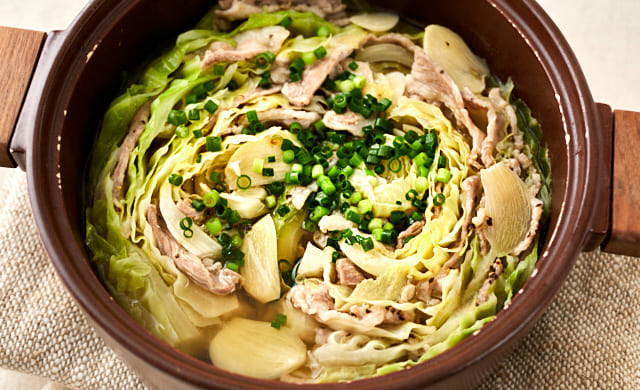 キャベツ×豚肉のミルフィーユ鍋の完成の写真