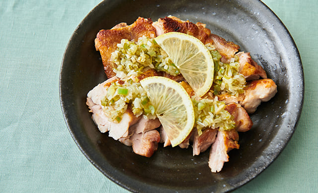 チキンソテーのねぎ塩だれの写真