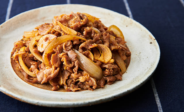 豚こまと玉ねぎのスタミナ焼きの写真