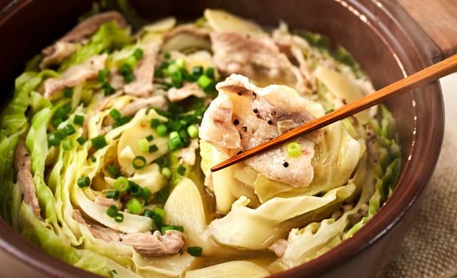 キャベツ×豚肉のミルフィーユ鍋の写真