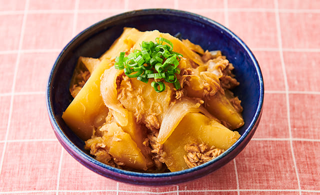 じゃがいもとツナの煮物の写真