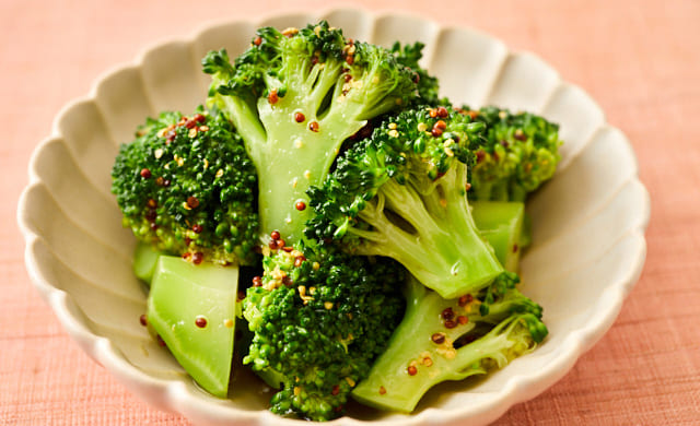 ブロッコリーサラダの写真