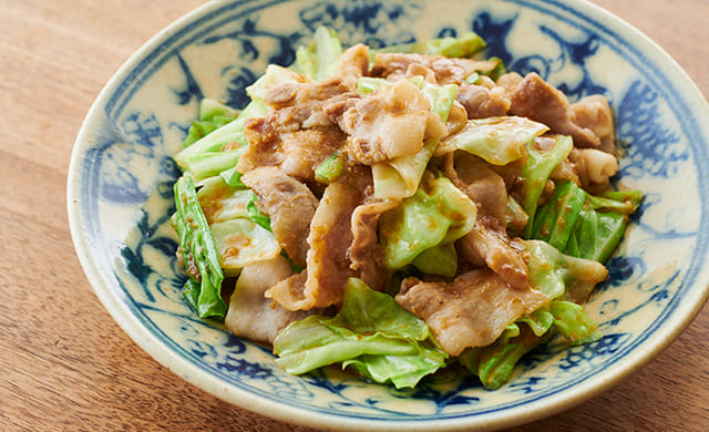 豚肉とキャベツのごま味噌炒めの写真