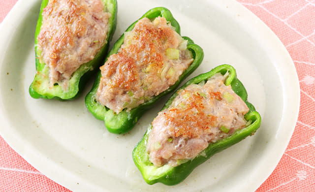 ピーマンの肉詰めの写真