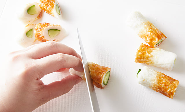 斜め半分に切っている写真