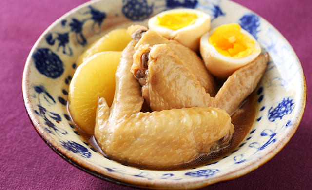 手羽先の煮物の写真