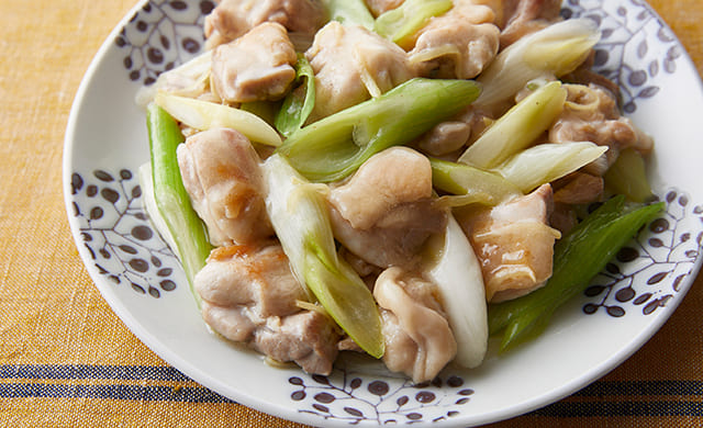 鶏肉と長ねぎの塩炒めの写真