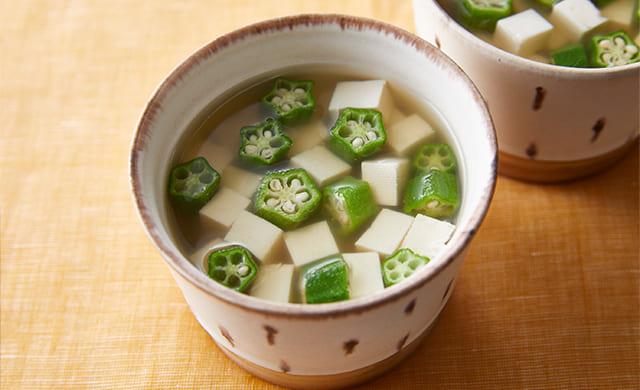 オクラと豆腐の和風スープの写真