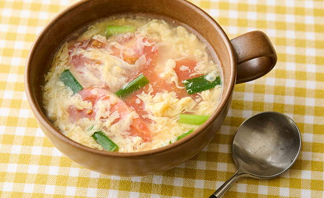 トマトと卵の中華スープの写真