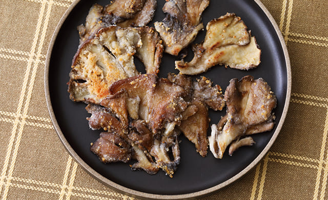 まいたけのカリカリチーズ焼きの写真