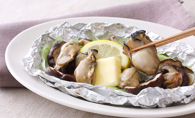 牡蠣のホイル焼きの写真