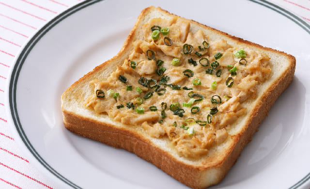 和風ツナマヨネーズトーストの写真