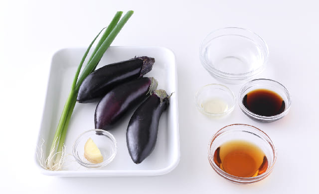 フライパンで作るなすの焼き浸しの全材料の写真