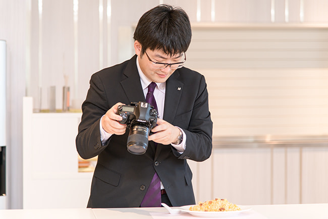 マーケティング部 広報グループ　原山 高輝