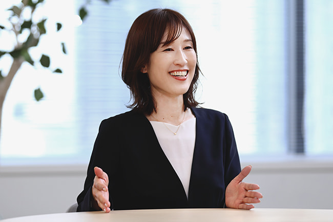 広報部 広報グループ 笹嶺 舞依子