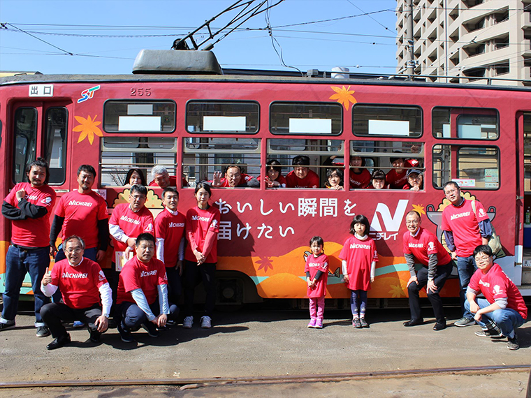 ニチレイラッピング車両 札幌市電